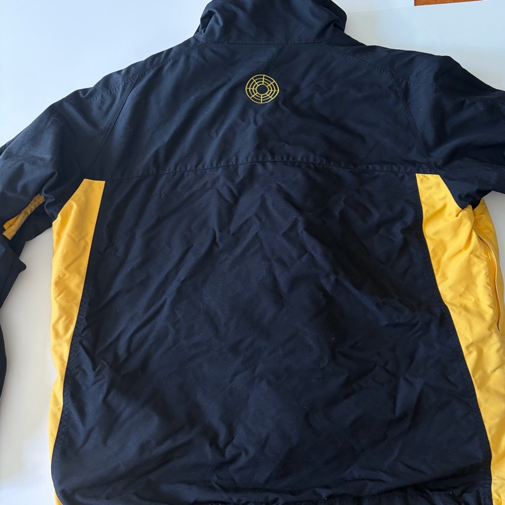 Burton Snowboard Jacket Women’s XL Black Yellow Ski Coat Fleece Lined Outdoor - Picture 5 of 5